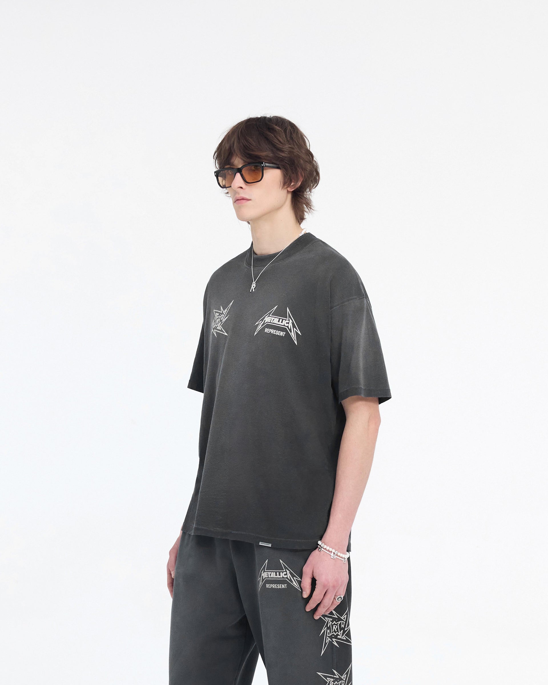 Represent X Metallica™️ Local Crew T-Shirt – Schwarz gebeizt