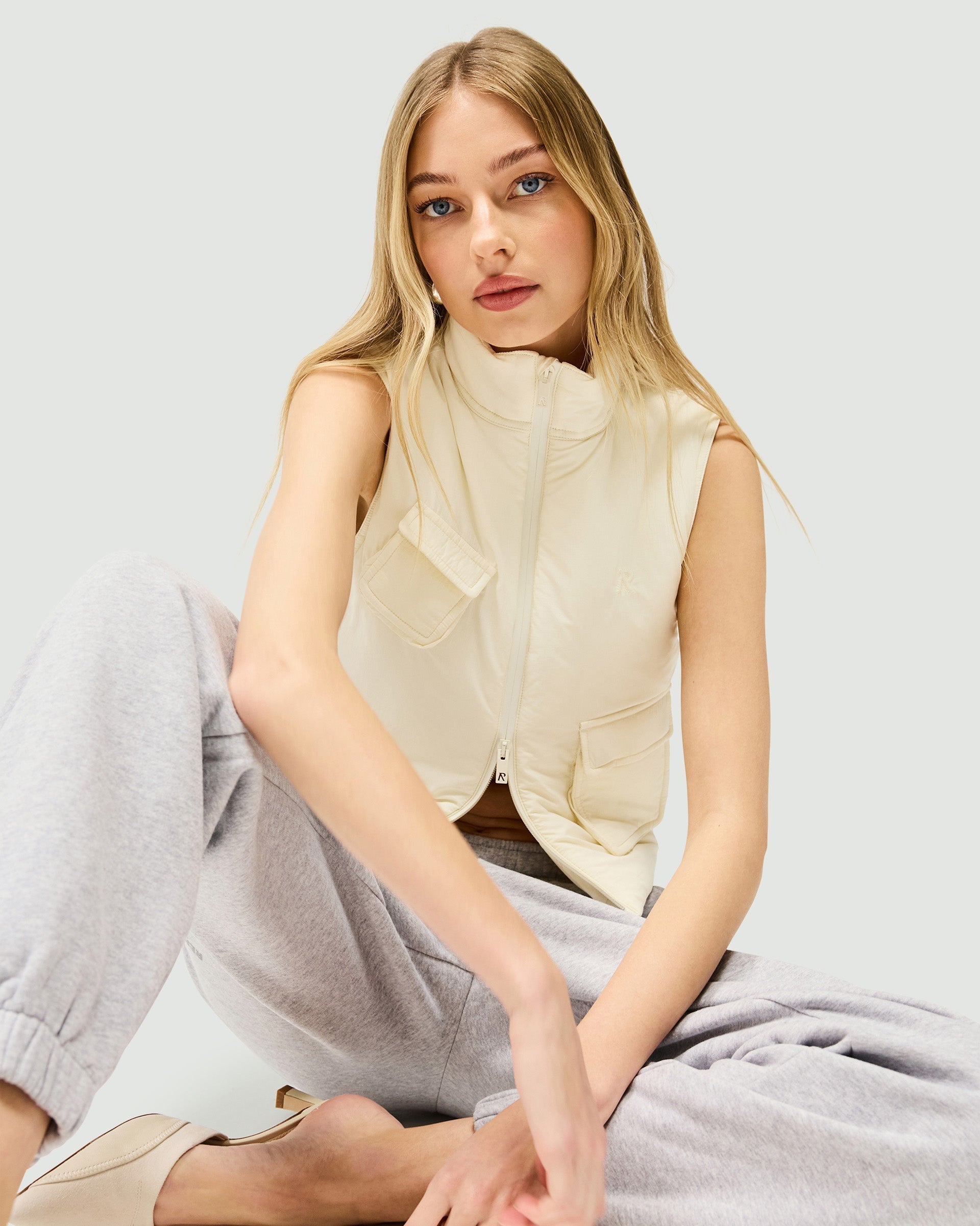 Revolver Gilet - Warm White