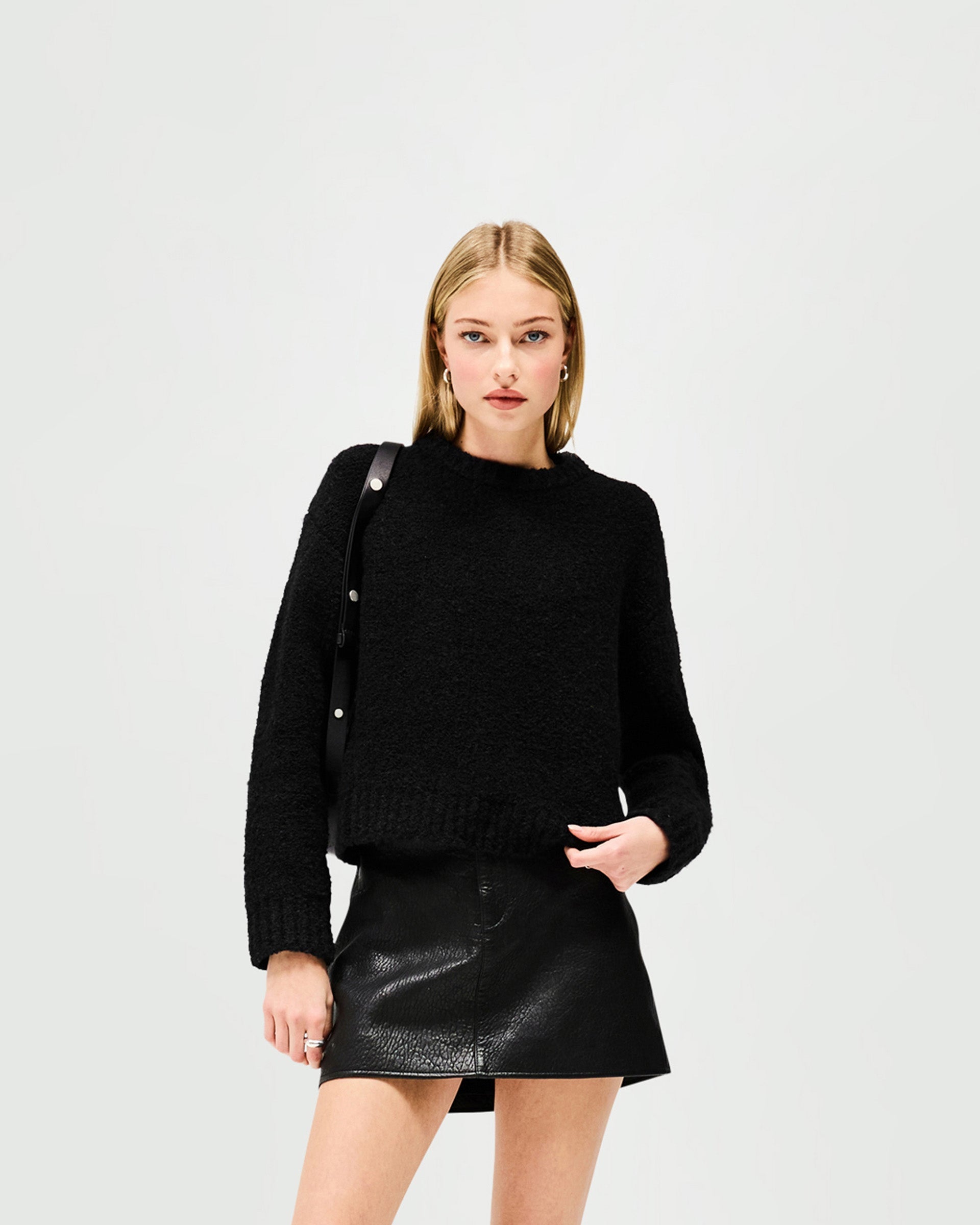 Spin Sweater - Jet Black