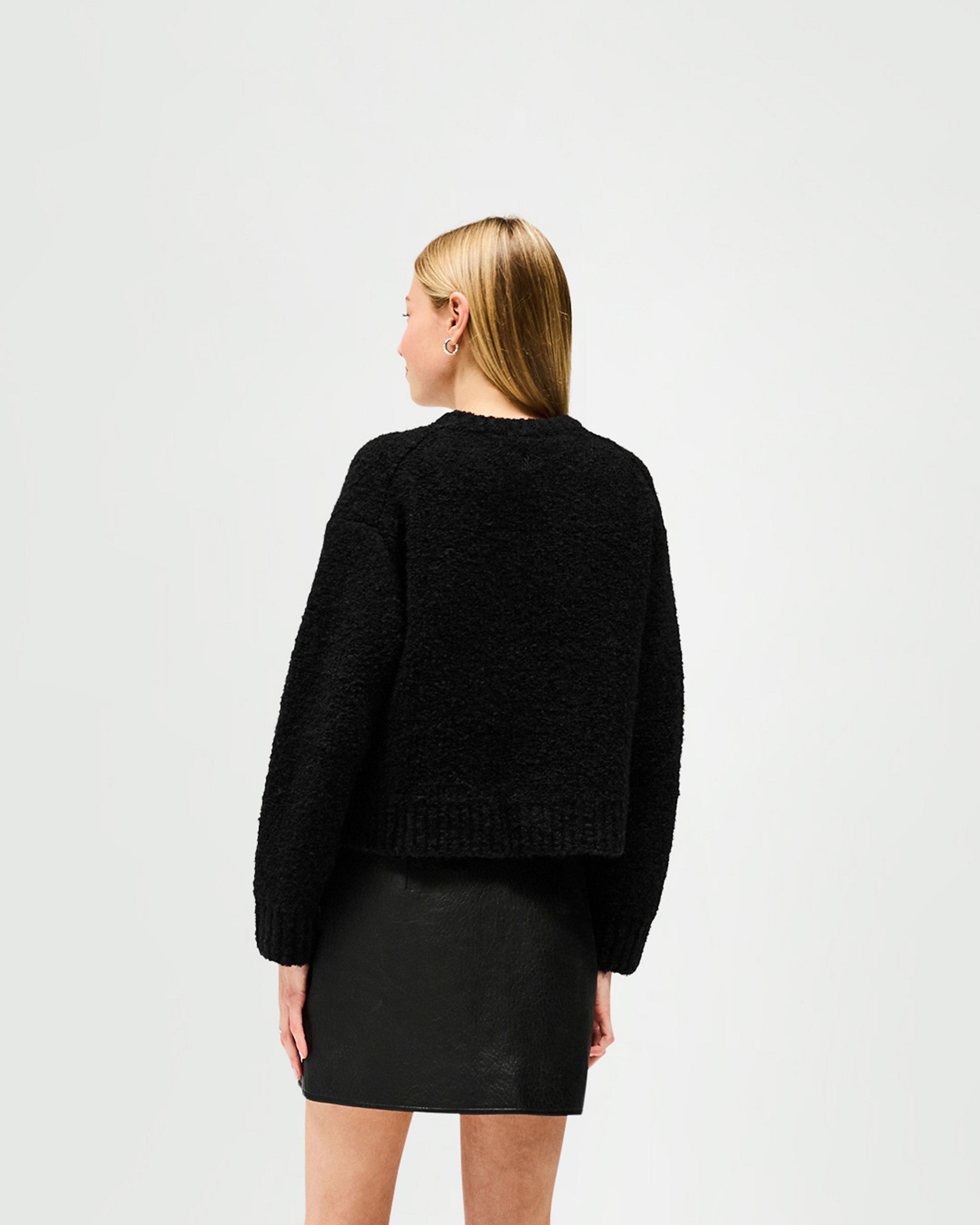 Spin Sweater - Jet Black
