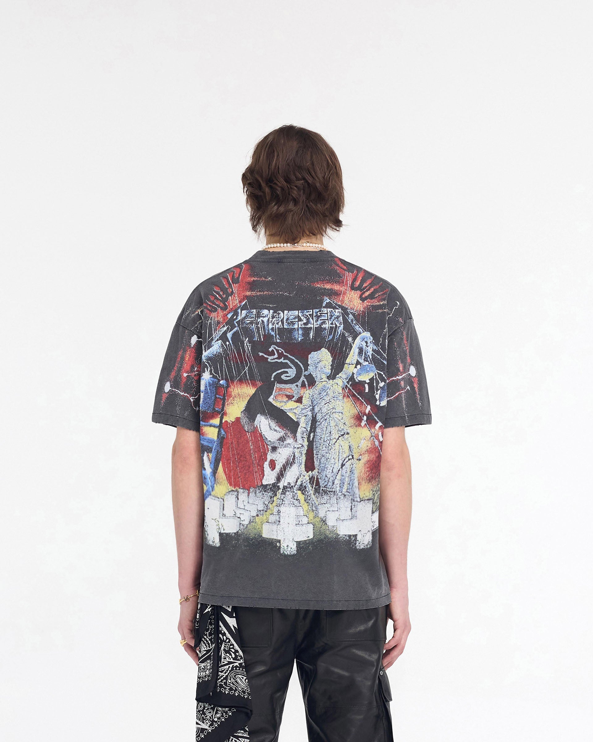 Represent X Metallica™️ Master Of Puppets T-Shirt - Vintage Grau