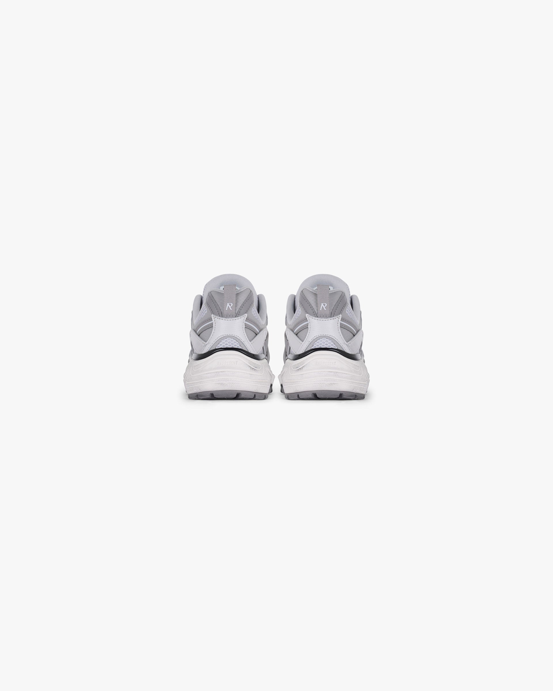 Storm Runner - Ultimate Grey