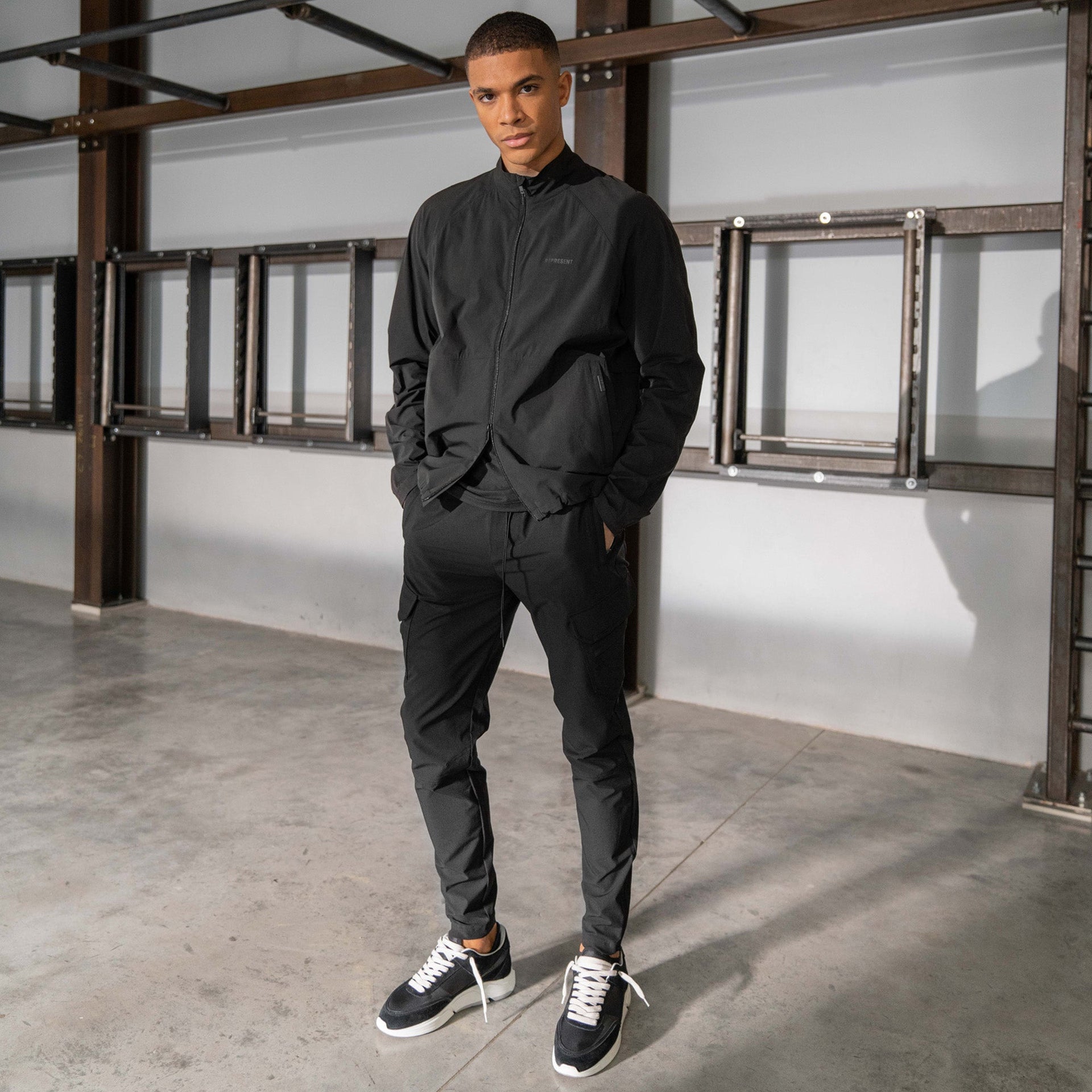 247 Zip Pant - Black