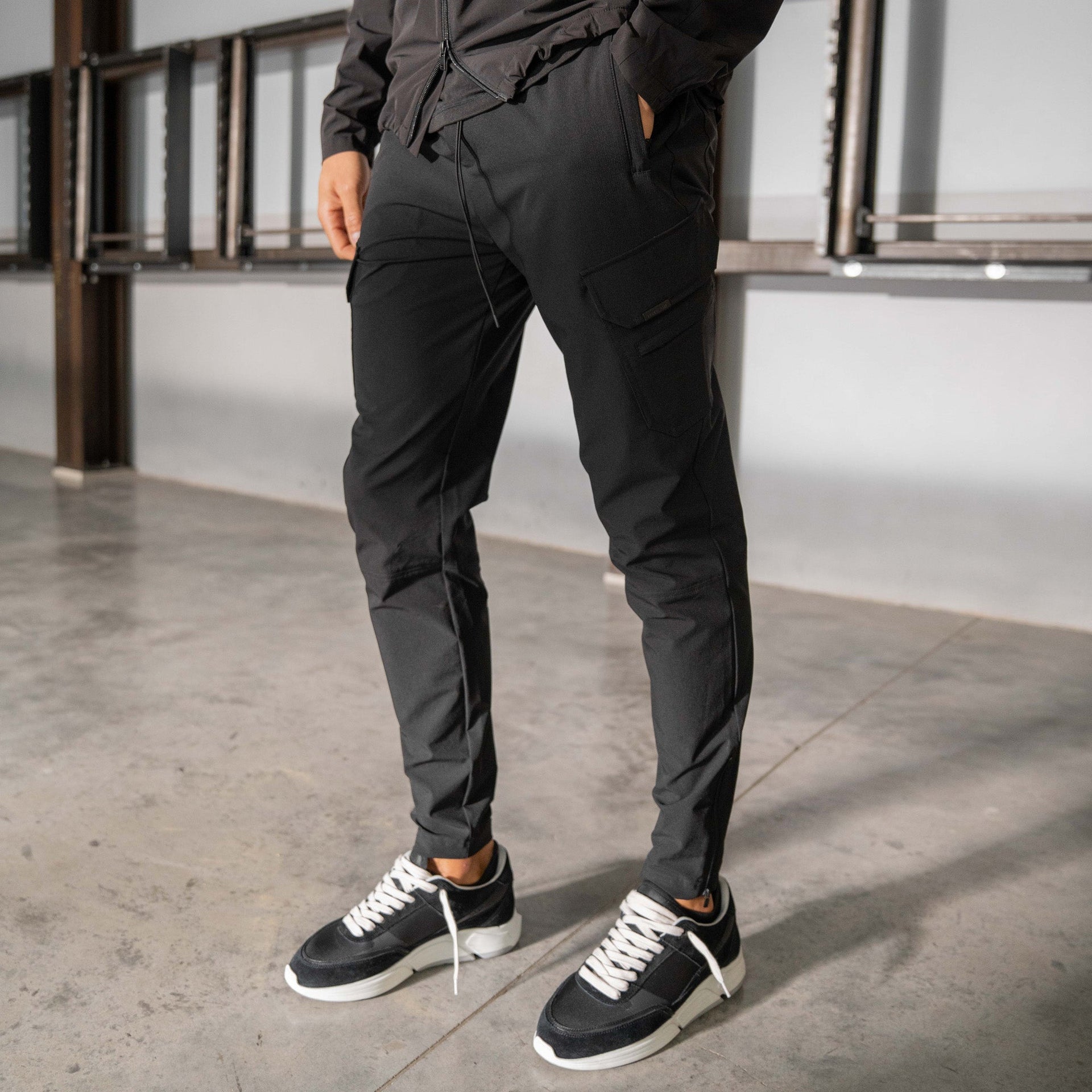 247 Zip Pant - Black