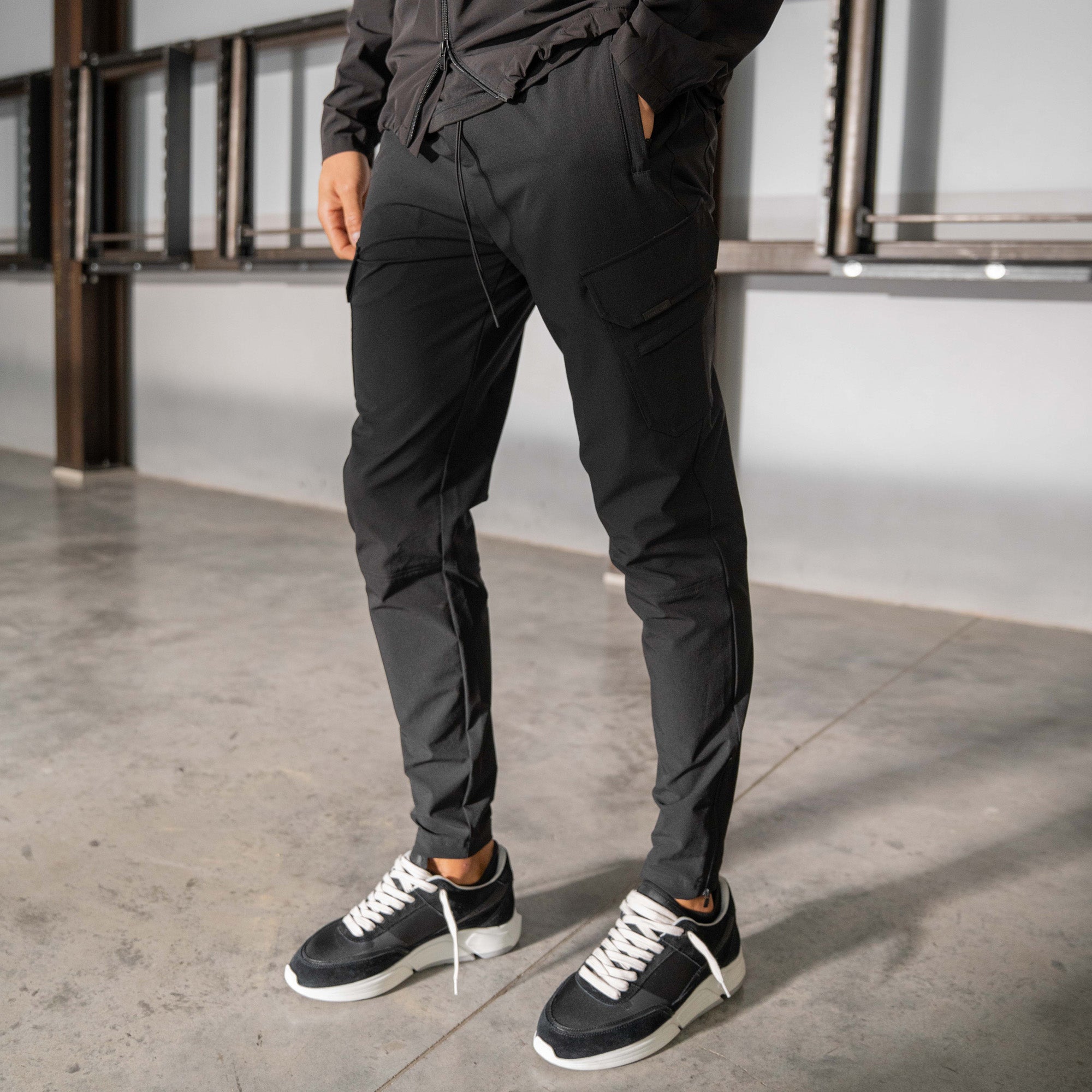 247 Zip Pant - Black
