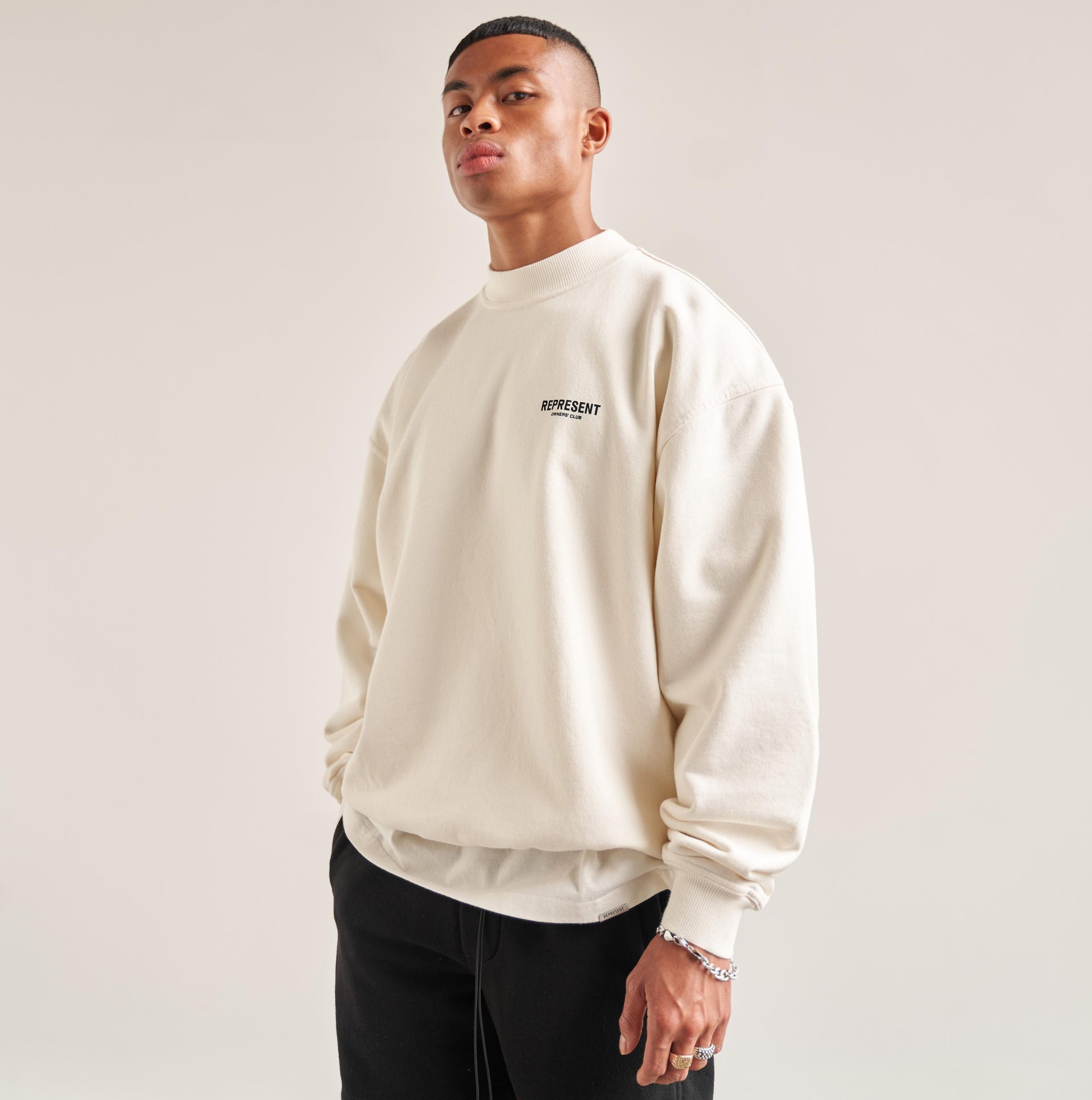 Represent Owners Club Sweater - Flat White