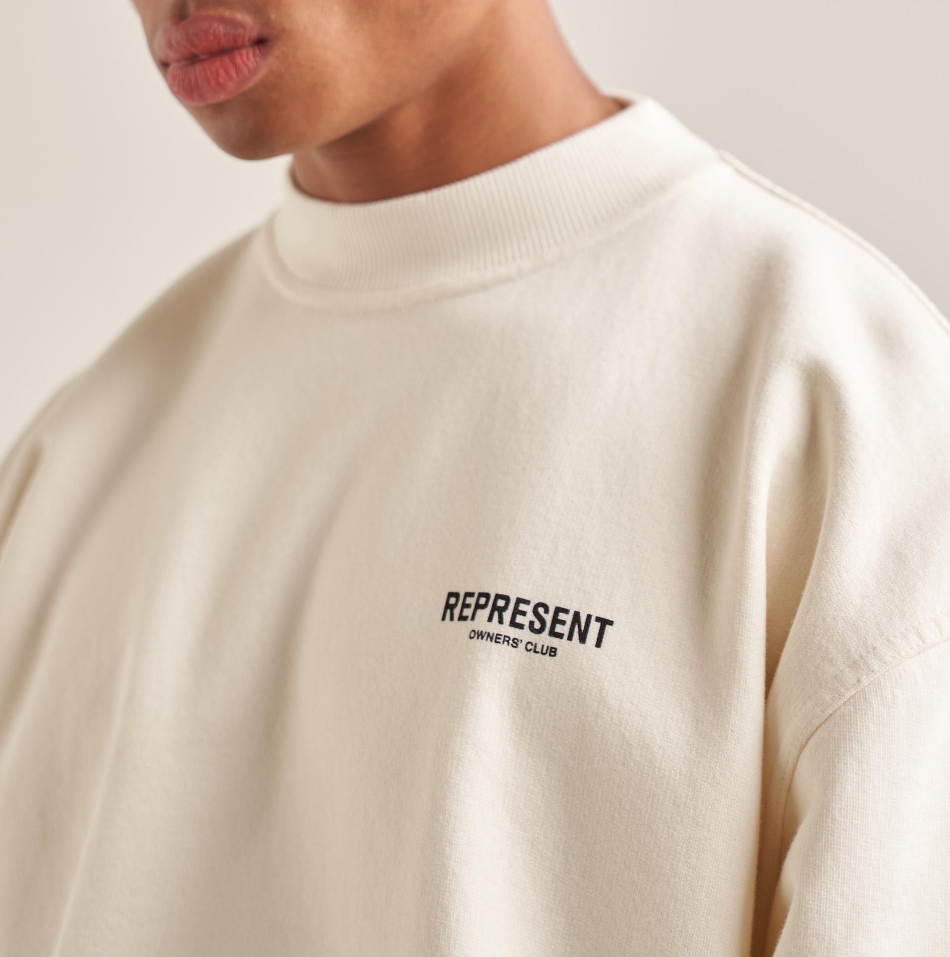 Represent Owners Club Sweater - Flat White