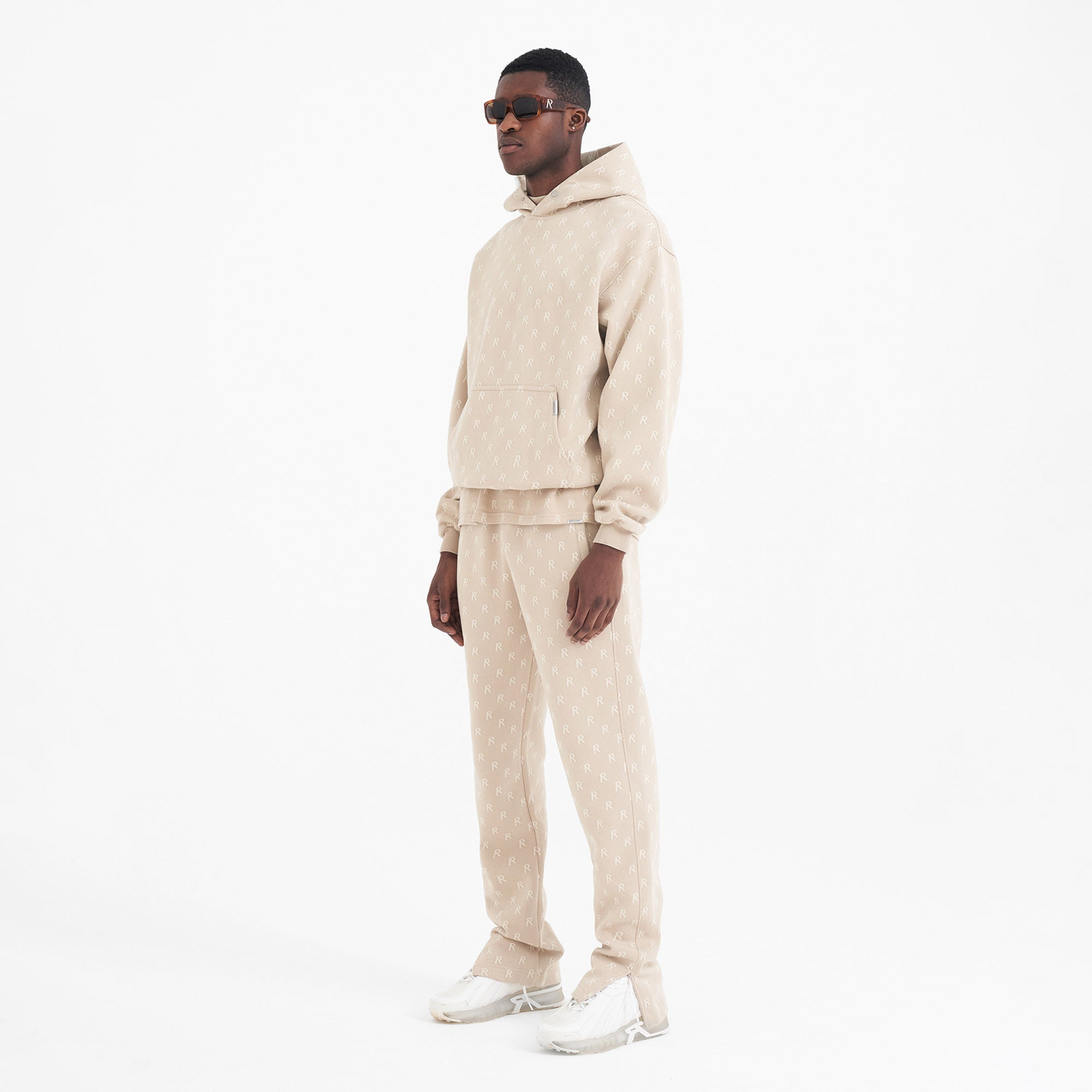 Intarsia Initial Sweatpants - Wheat