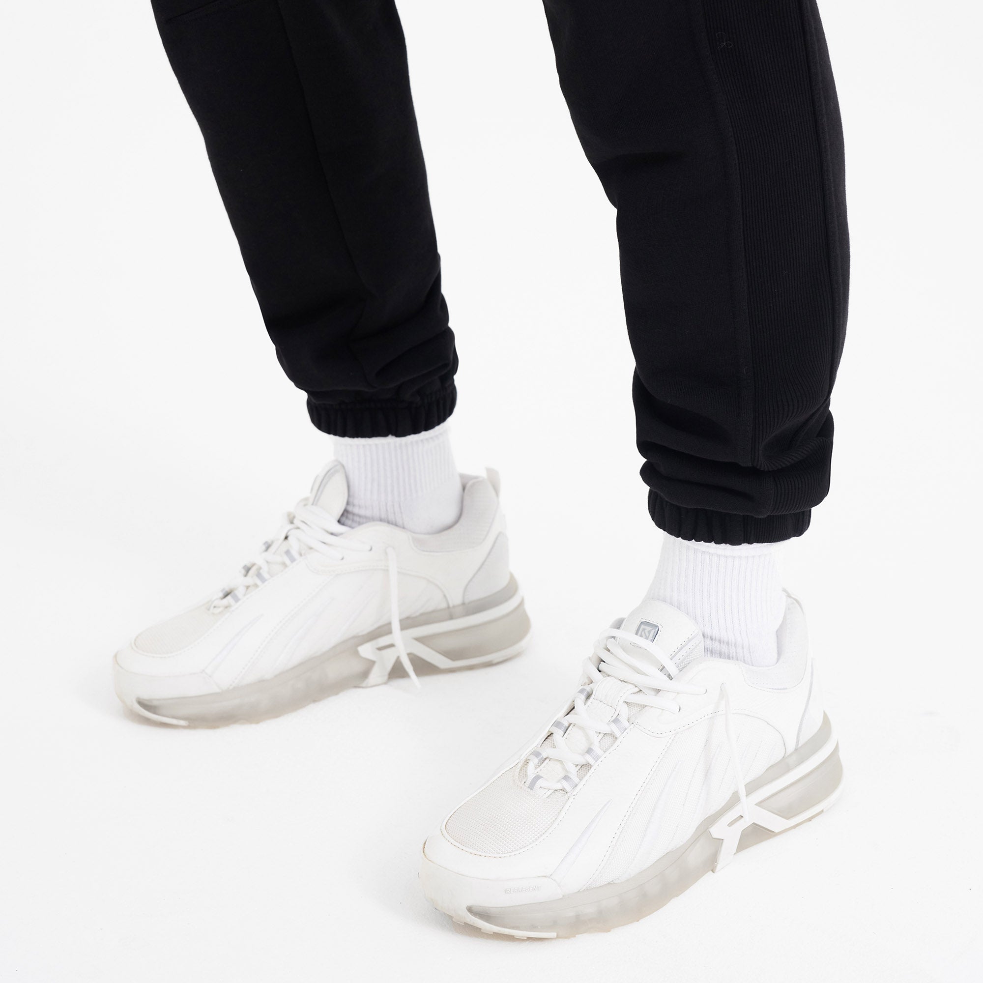 Initial Sweatpant - Black